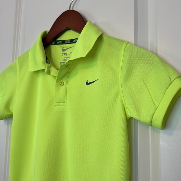 Nike Dri-Fit Youth Shirt Size S - Picture 2 of 5